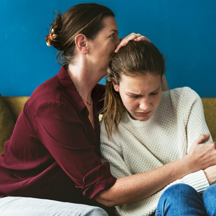mother-and-teenage-daughter-having-an-arguument mother-and-teenage-daughter-having-an-arguument